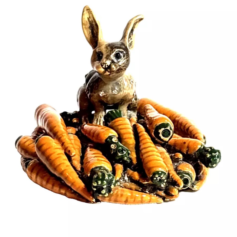 Wendy Reed Swarovski Bejeweled Enamel Rabbit Figure with Carrots VERY RARE 2000